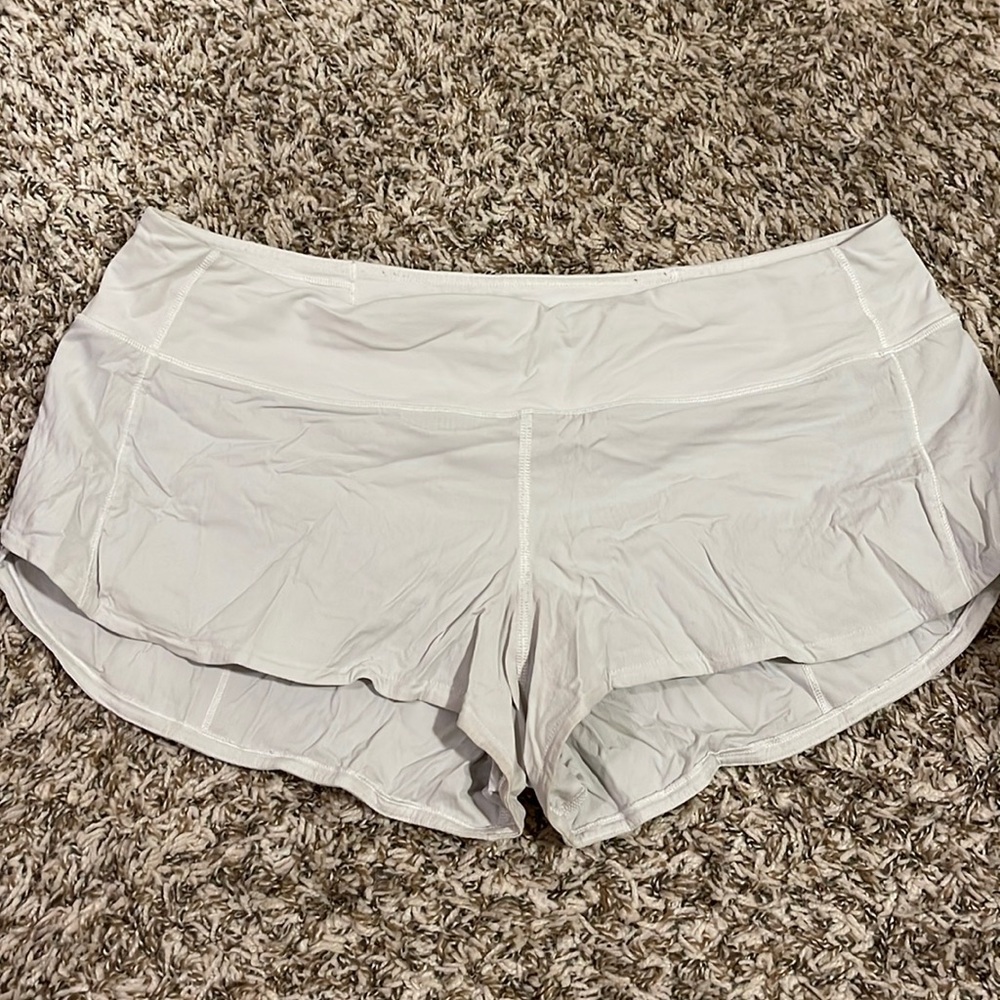 White / light gray lululemon 2” short! Size 10 reg
